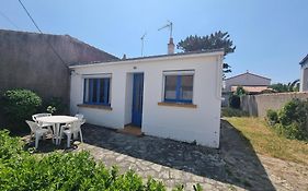 Maison deux chambres avec jardin à 100m de l'océan
